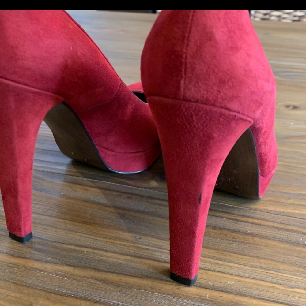 STUART WEITZMAN Burgundy Suede Platform Pumps - Picture 8 of 8